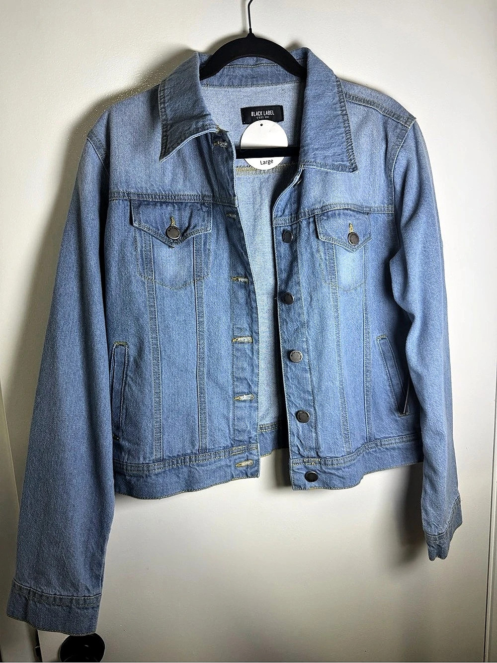 Black Label Classic Denim Jacket Denim Jacket in Blue Large NWT